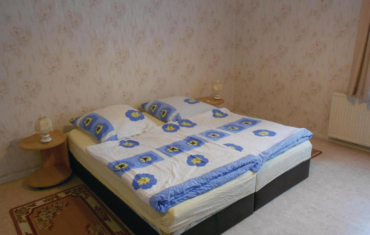 Lovely Apartment In Waren-Mueritz With Kitchen 바렌 외부 사진