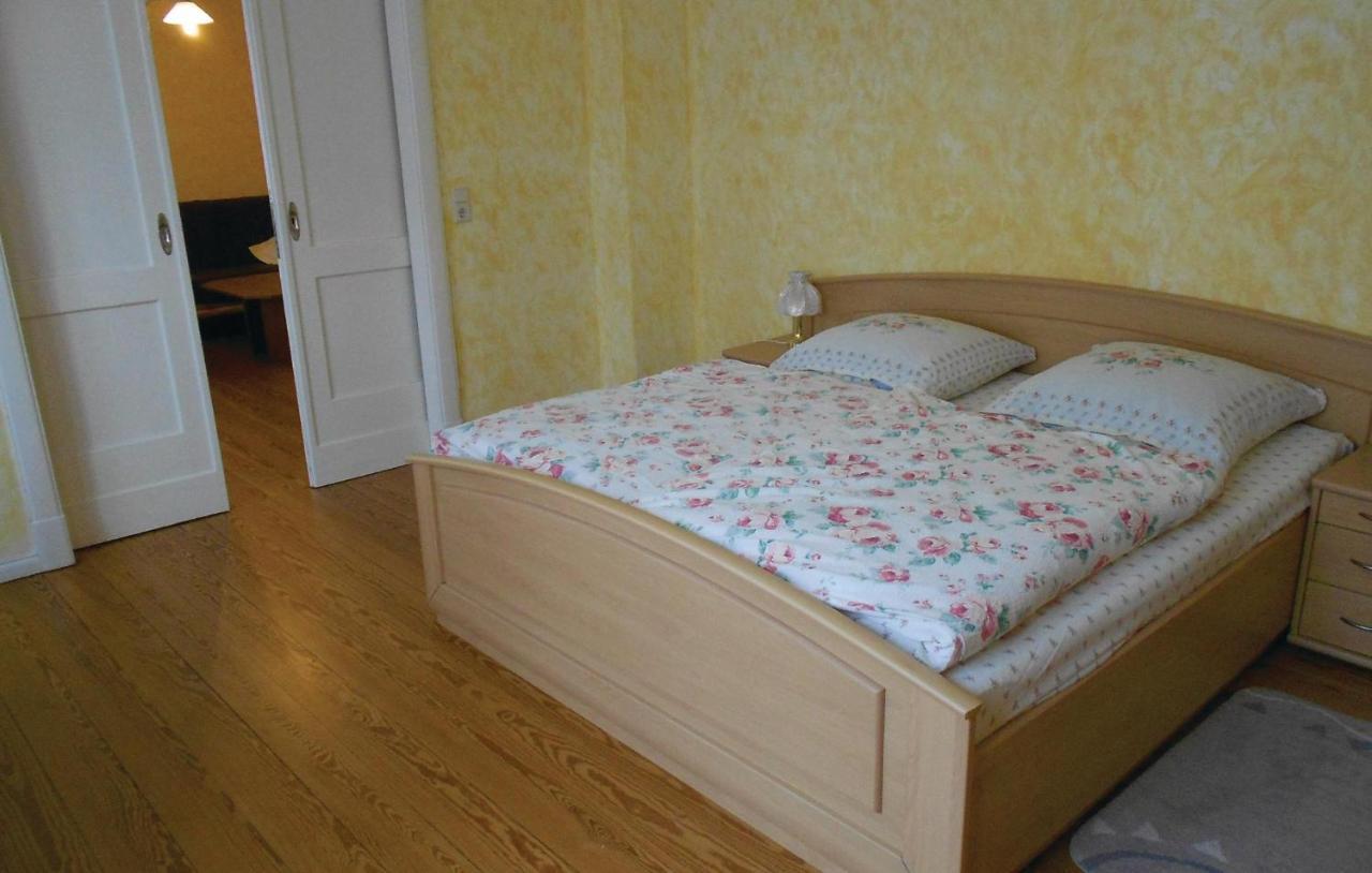 Lovely Apartment In Waren-Mueritz With Kitchen 바렌 외부 사진