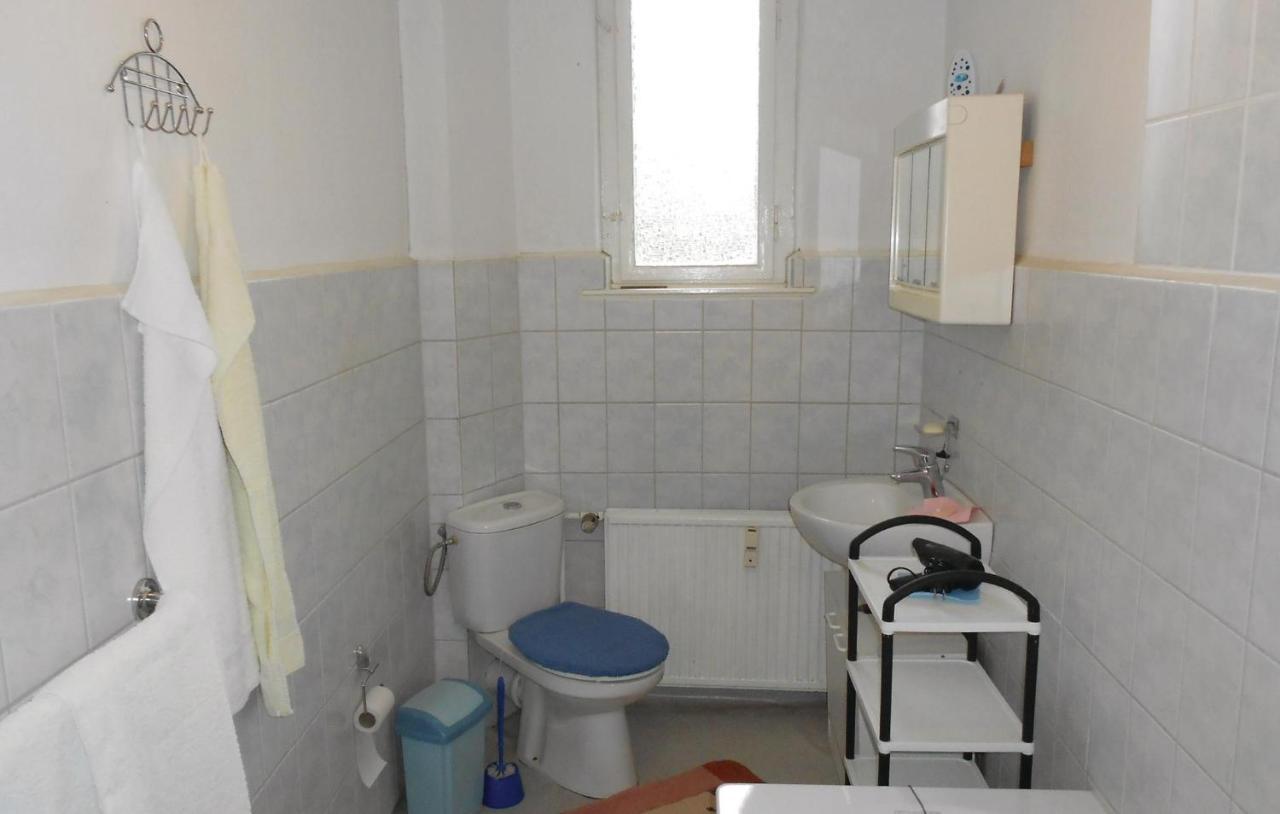 Lovely Apartment In Waren-Mueritz With Kitchen 바렌 외부 사진